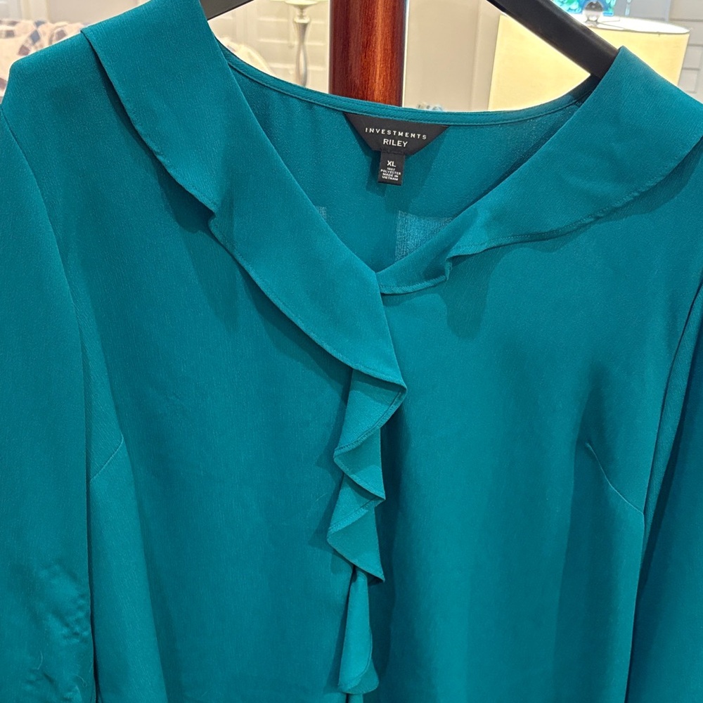 Investments Women's Teal Ruffle Blouse